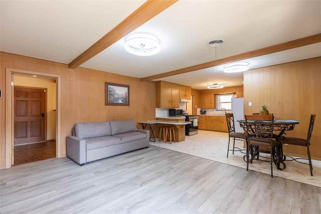 2609 Madison Ave - Photo 3 of 40