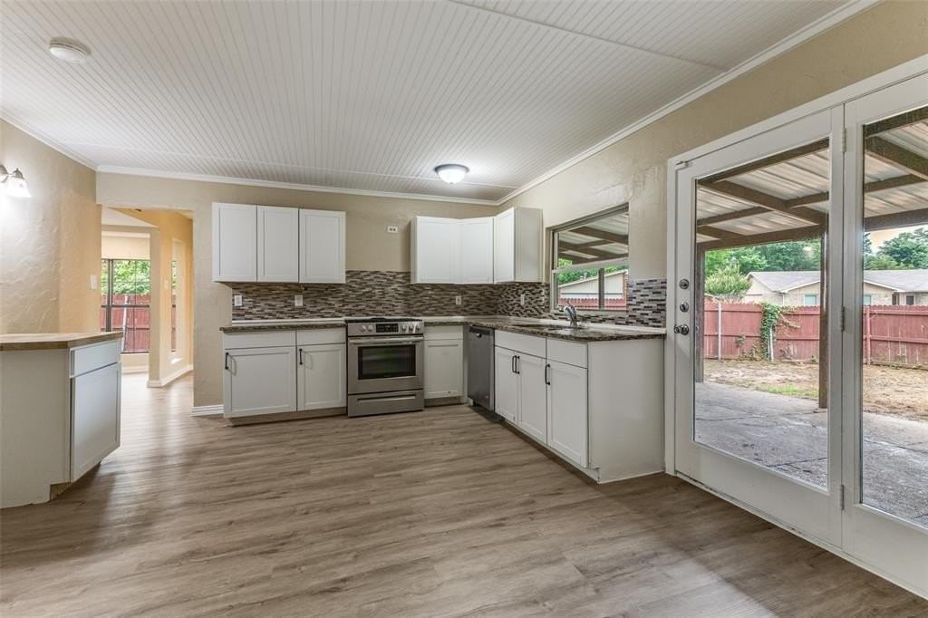 11627 Cotillion Dr - Photo 6 of 12