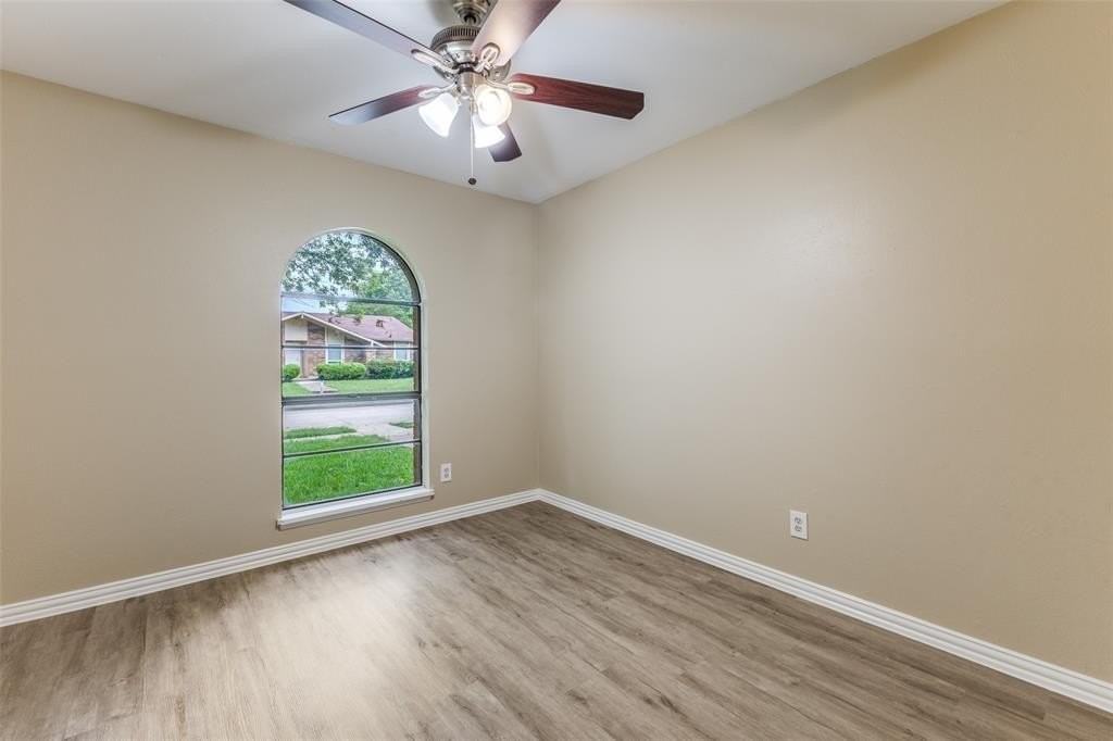 11627 Cotillion Dr - Photo 7 of 12
