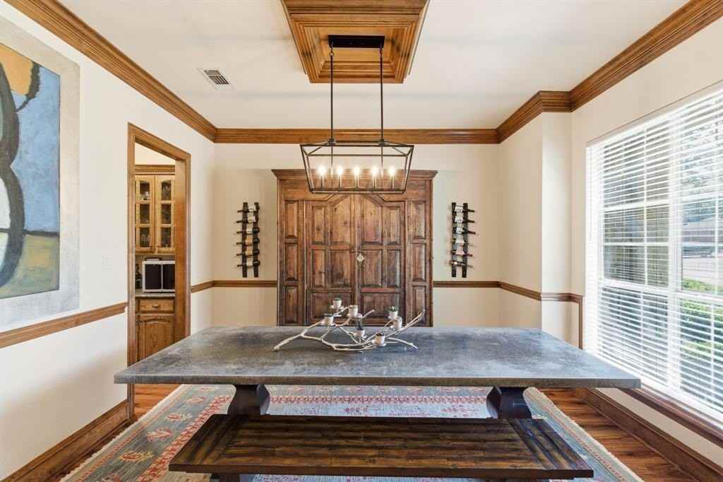 1830 Johnson Ct - Photo 6 of 40