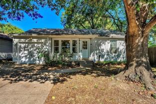 411 W Taylor St - Photo 1 of 1