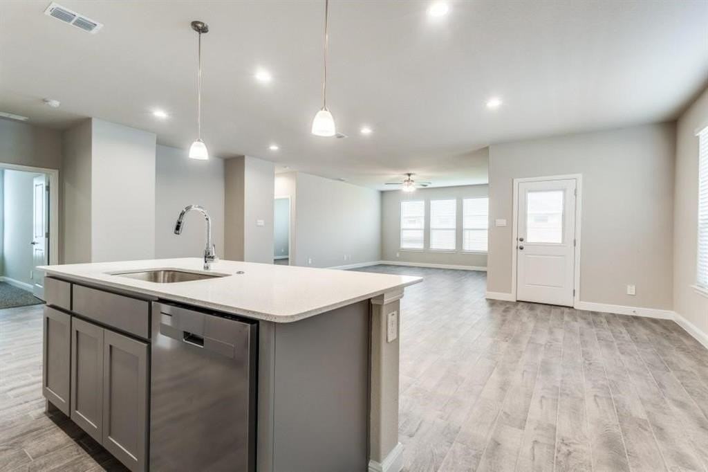 15525 Canford Ter - Photo 5 of 26