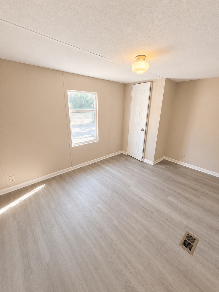110 Deborah Drive . - Photo 3 of 42