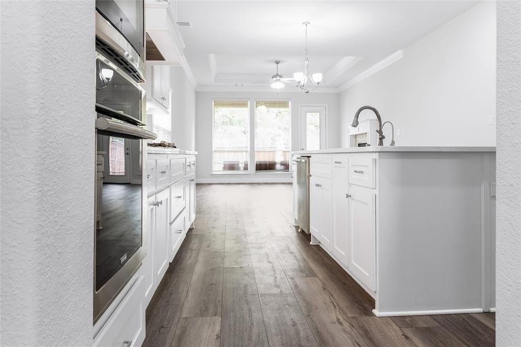 12569 Royal Oaks Ln - Photo 5 of 32