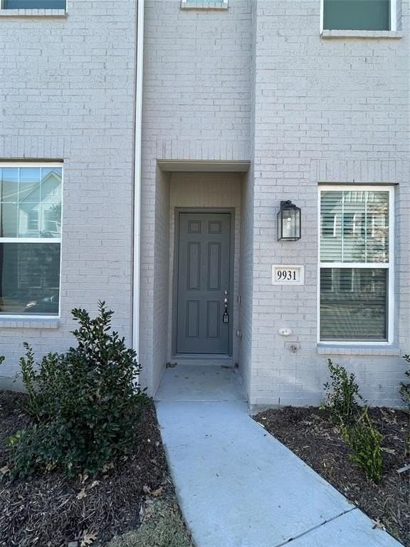 9931 Tolbert St - Photo 2 of 28