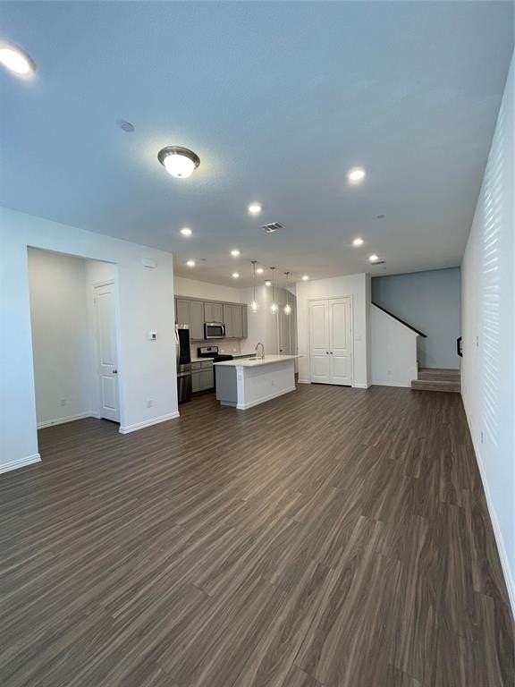 9931 Tolbert St - Photo 4 of 28
