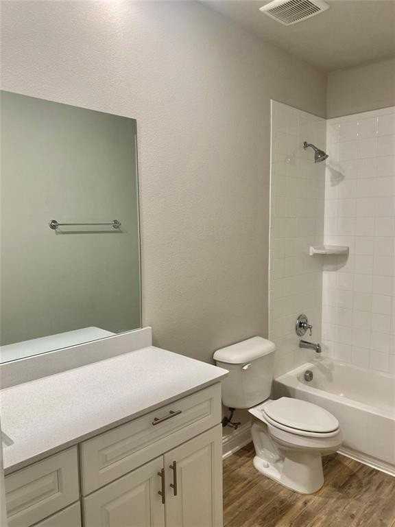 2258 Templin Ave - Photo 6 of 15