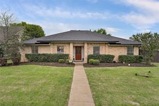 2600 Summertree Dr - Photo 1 of 1