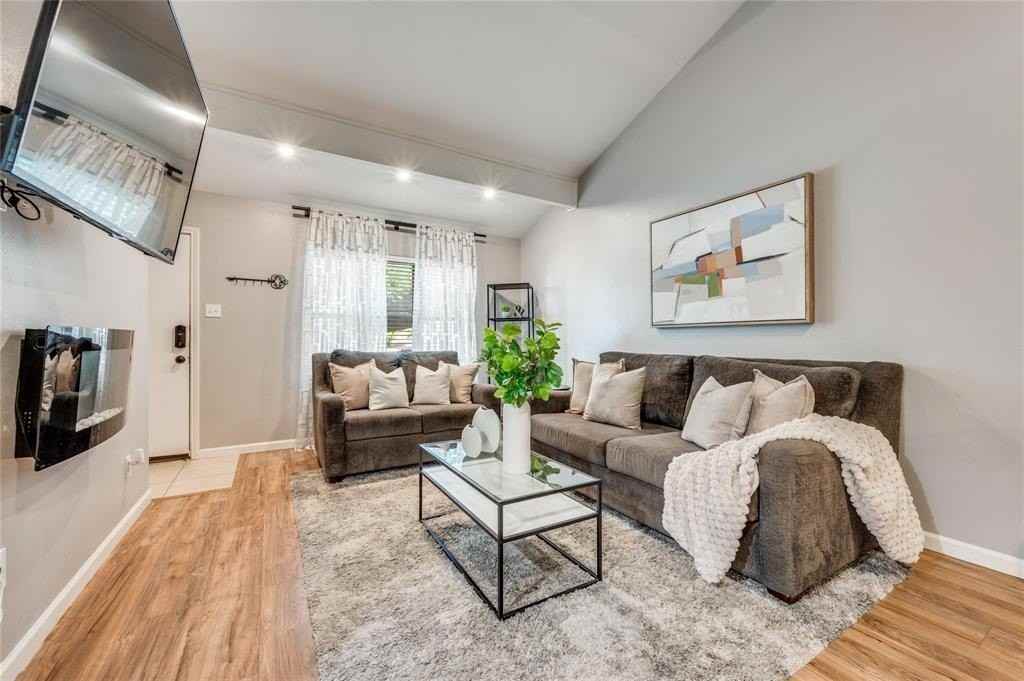 13618 Brookgreen Dr - Photo 5 of 26