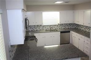2410 Royal Acres Dr - Photo 3 of 13