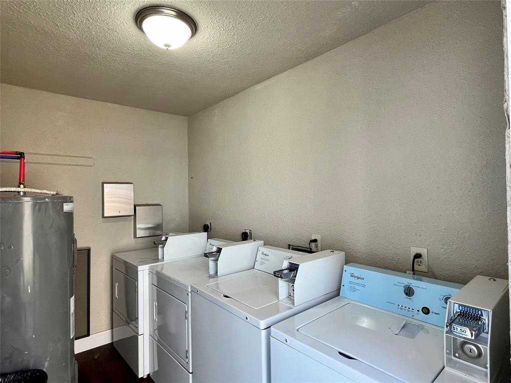 2526 W Prairie St #204 - Photo 7 of 8