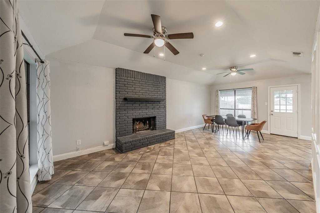 514 Parsley Ln - Photo 5 of 33