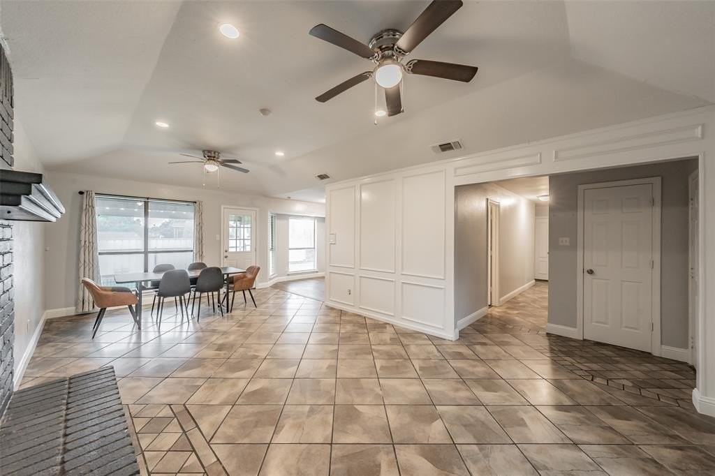 514 Parsley Ln - Photo 7 of 33
