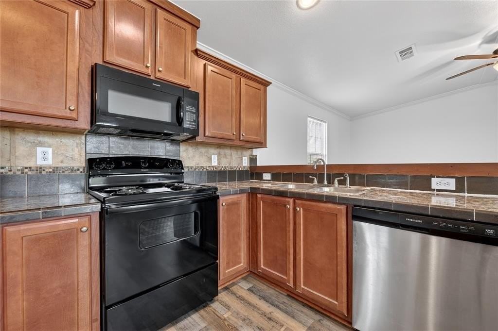383 Pleasant View Dr - Photo 5 of 24