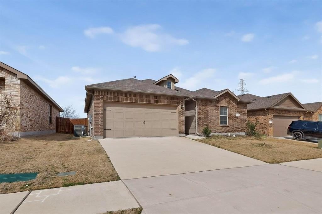 8425 Wildwest Dr - Photo 6 of 27