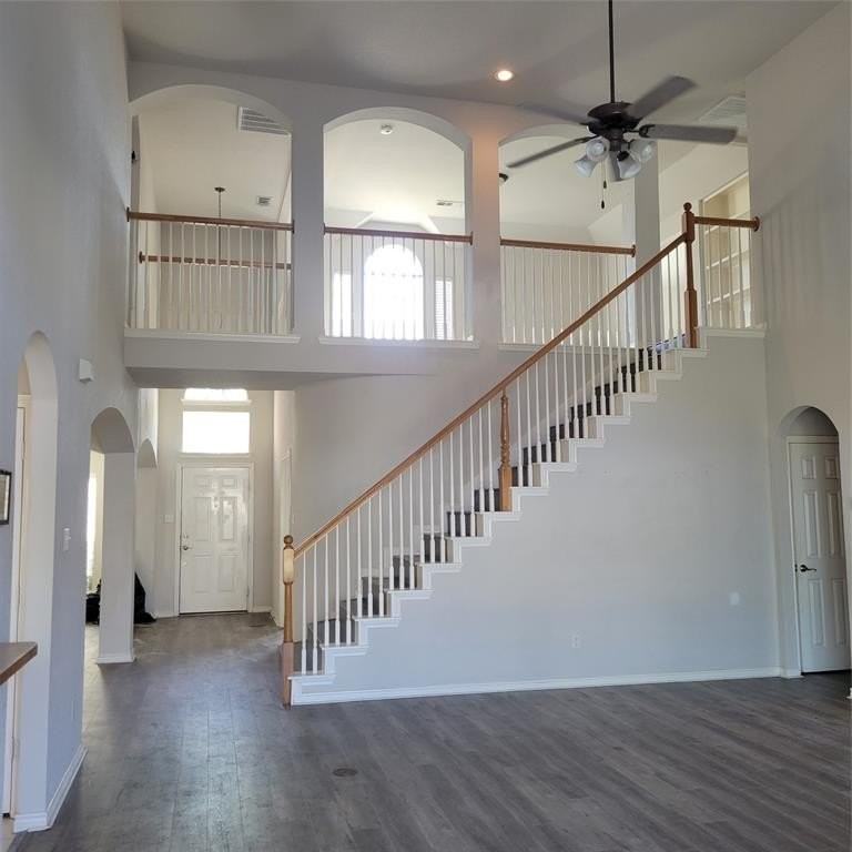 5400 Meadow Valley Dr - Photo 5 of 30