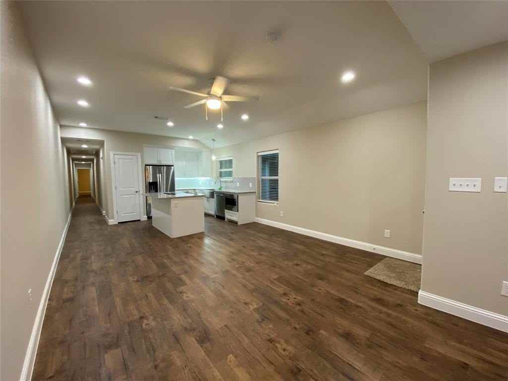 804 N Broughton St #804 - Photo 2 of 21