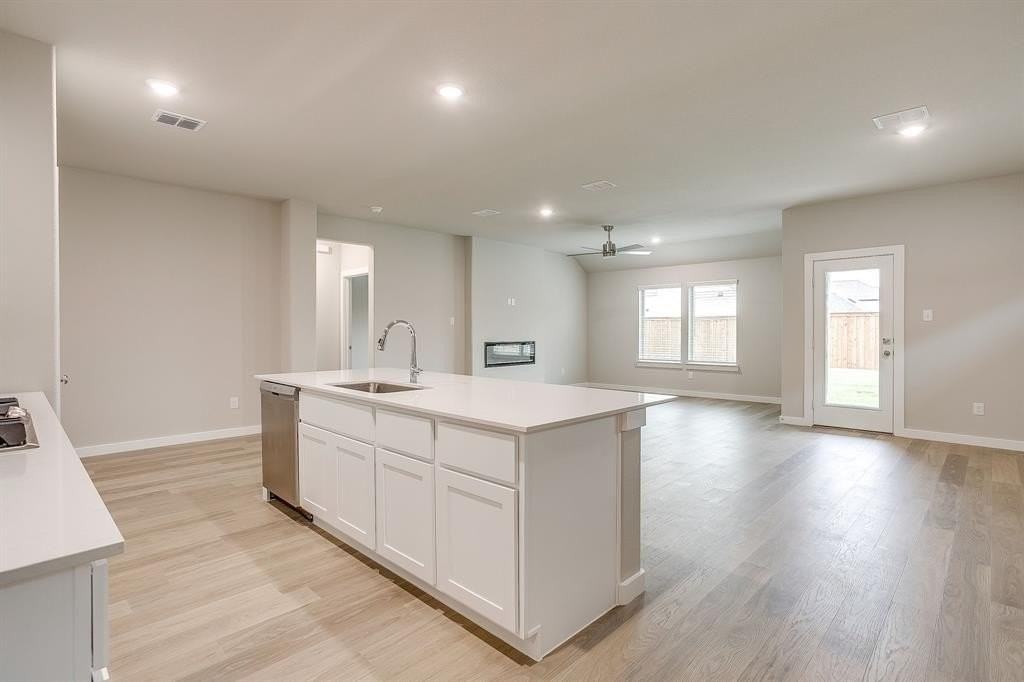 15009 Cactus Blossom Blvd - Photo 6 of 20