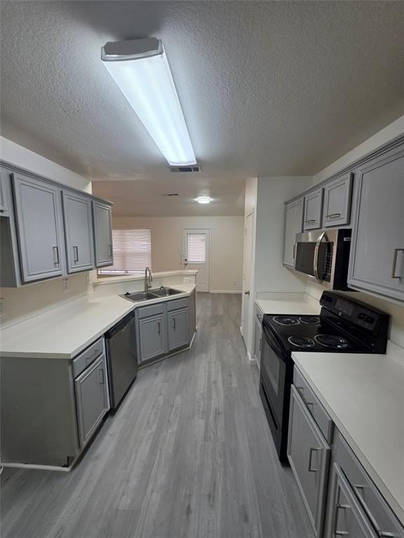 1750 Oneal St - Photo 4 of 14
