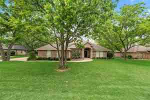 featured image of 8911 Hickory Hill Dr