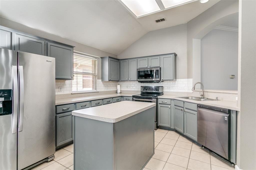 2408 Graystone Ln - Photo 2 of 17