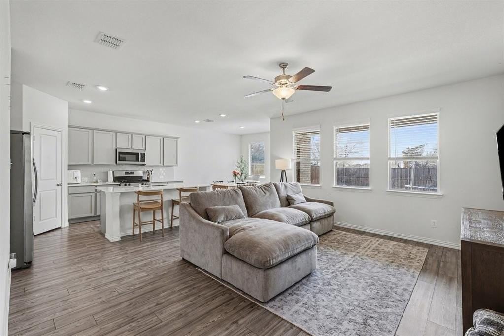 4619 Cleves Ave - Photo 4 of 27