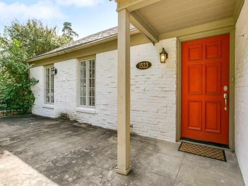 1523 Oak Knoll St - Photo 2 of 24