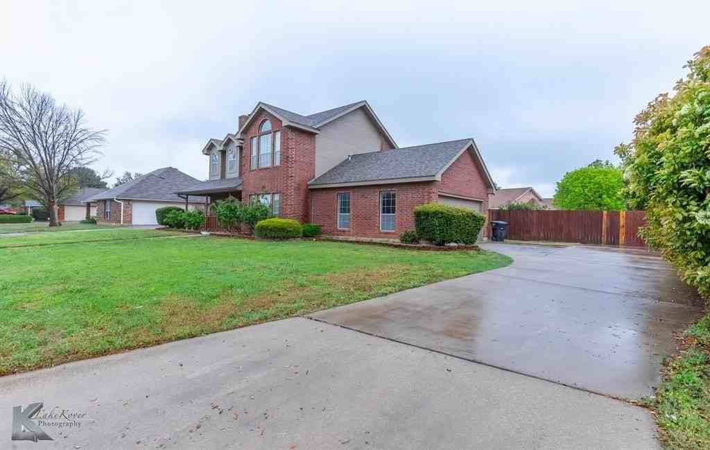 3941 Ridgmar Ln - Photo 3 of 40