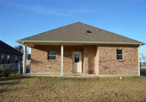 featured image of 221 E Paris St