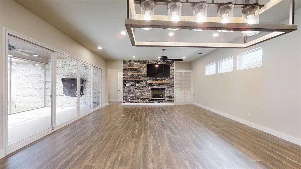 2405 Vineyard Dr - Photo 6 of 30