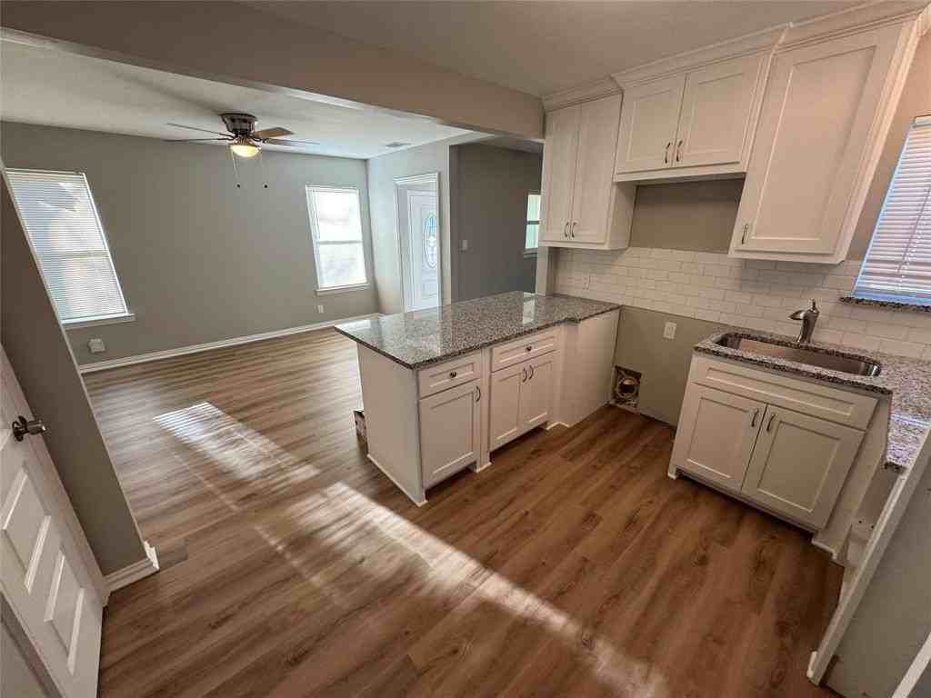 2529 Morgan Dr - Photo 7 of 17