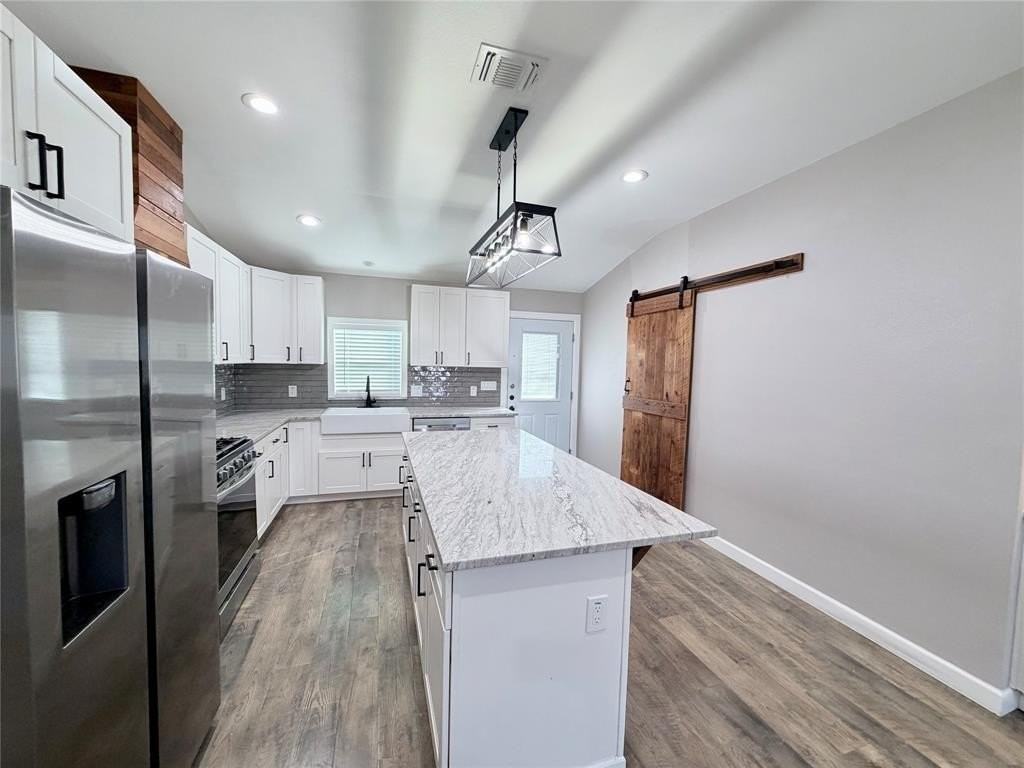 710 N Rusk St - Photo 7 of 34