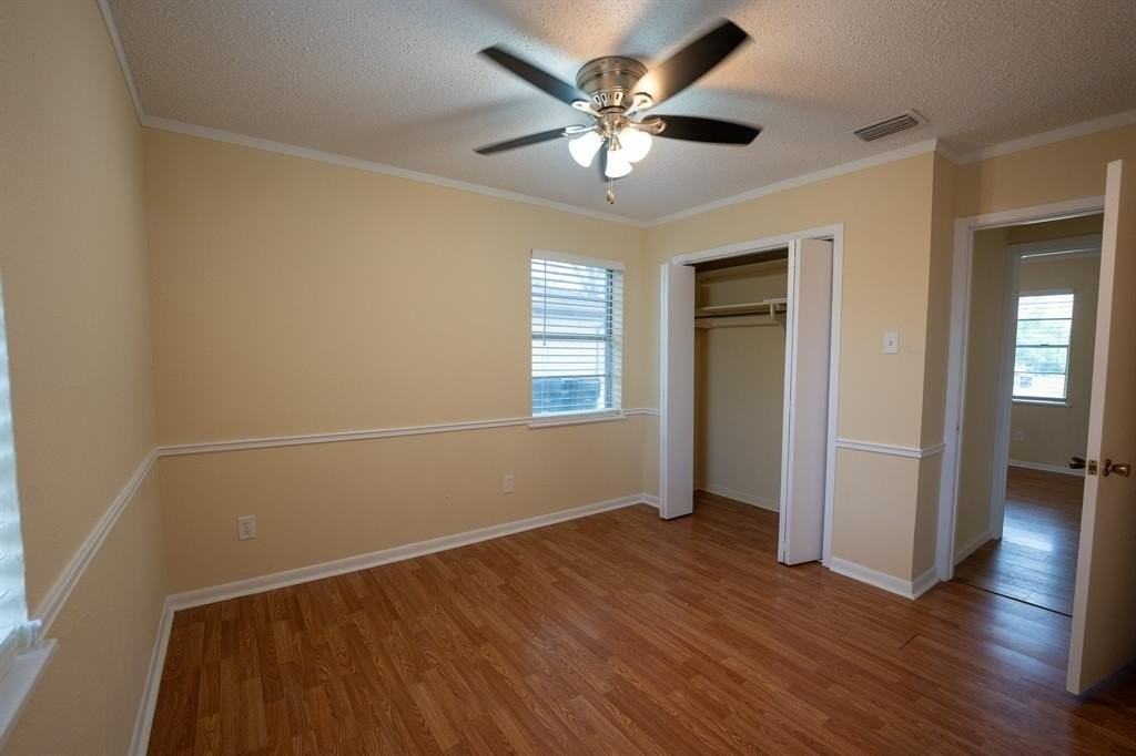 3502 Austin St - Photo 5 of 11