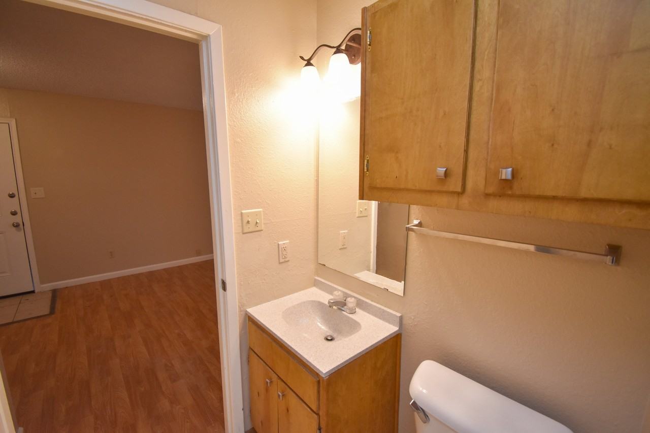 Sherwood Townhomes - Photo 4 of 15