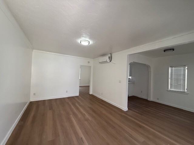 323 S. Avenue 20 - Photo 6 of 6