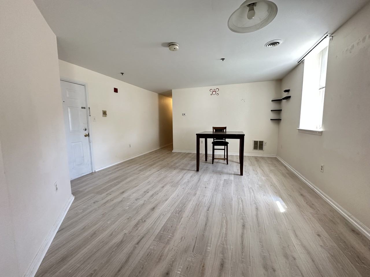 934 Rose Street - Photo 3 of 8