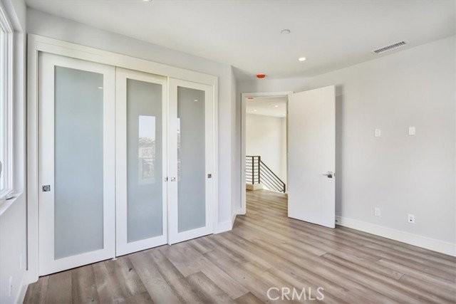 1908 Perry Ave #B - Photo 3 of 8