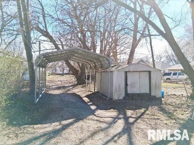 316 E Melbourne Ave - Photo 4 of 11