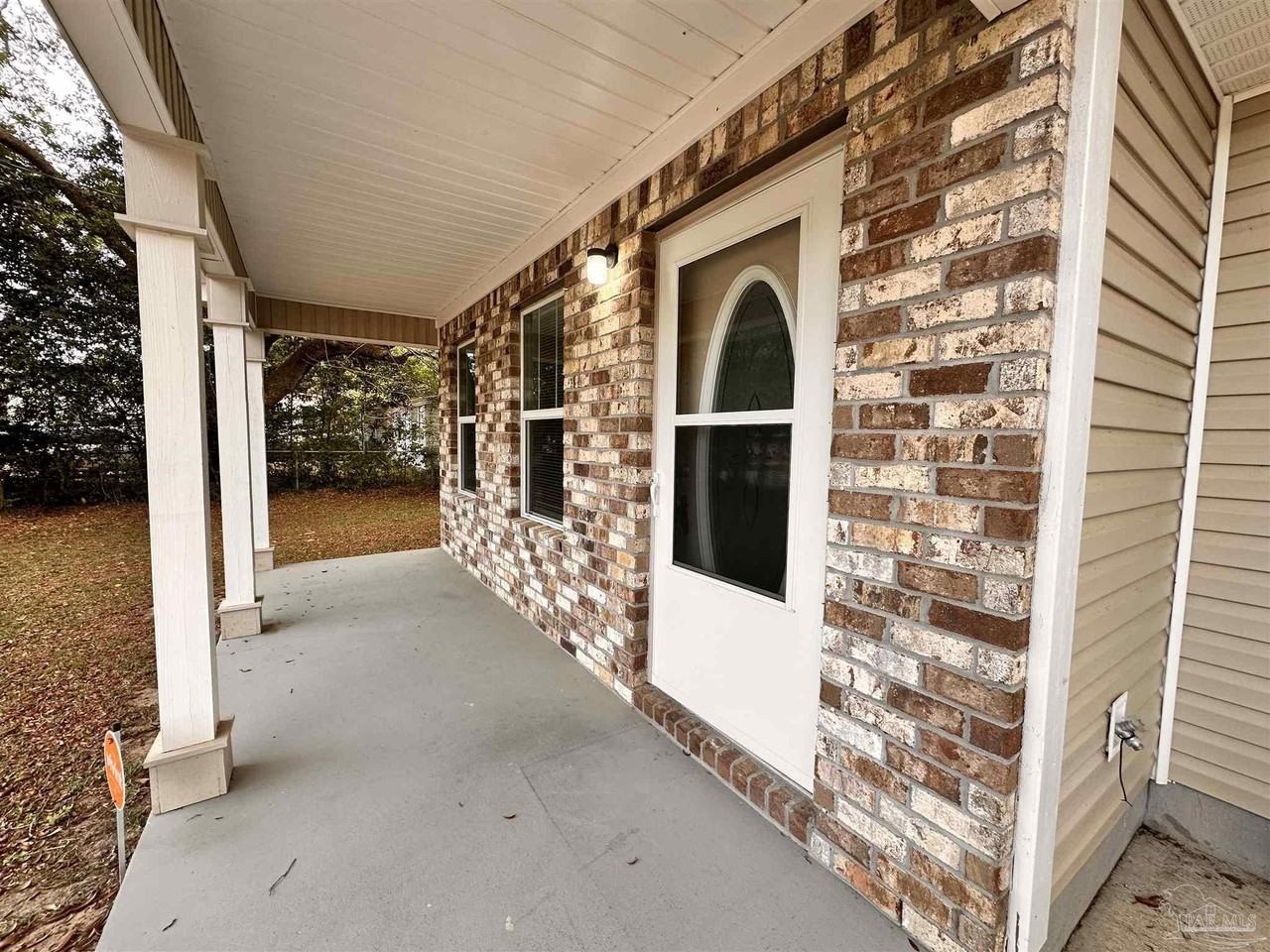 4780 Oakland Dr - Photo 2 of 13