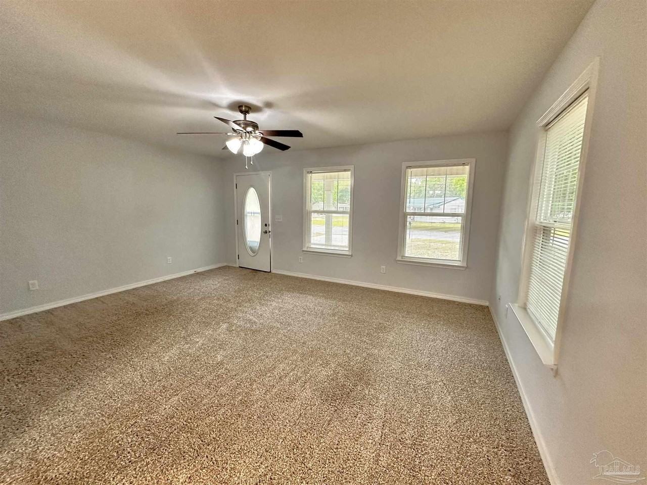 4780 Oakland Dr - Photo 3 of 13
