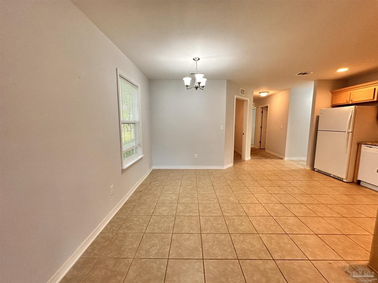 4780 Oakland Dr - Photo 4 of 13
