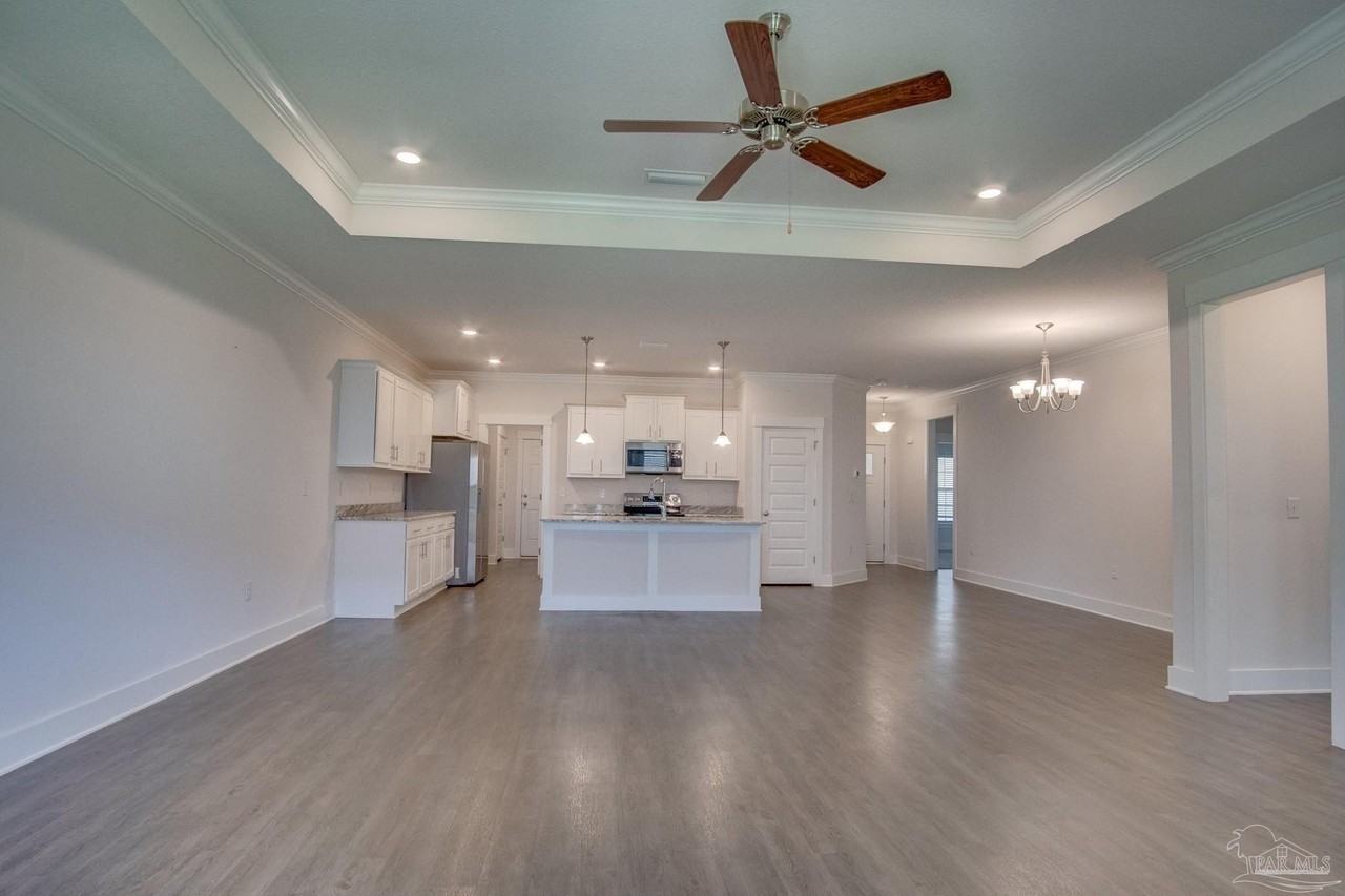 713 Brambling Ct - Photo 3 of 24