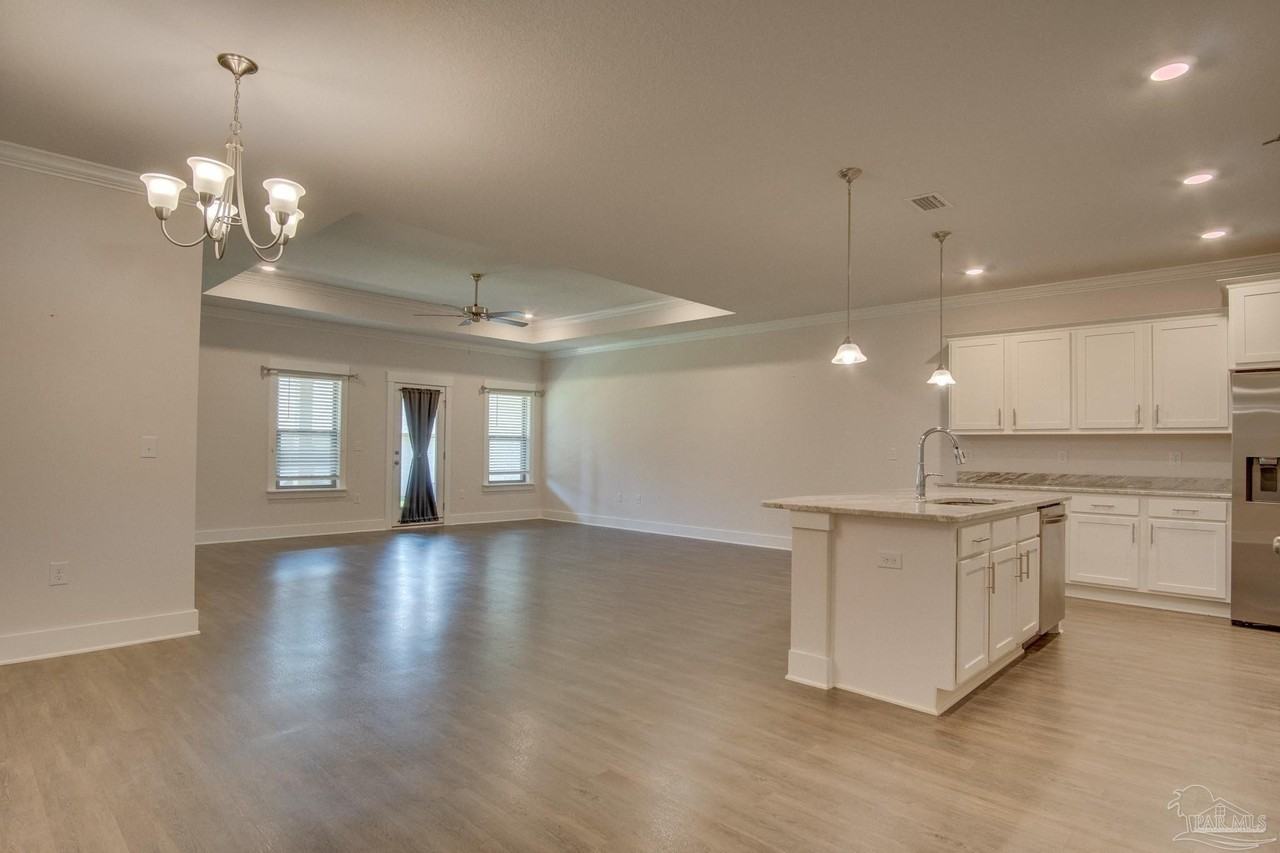 713 Brambling Ct - Photo 5 of 24