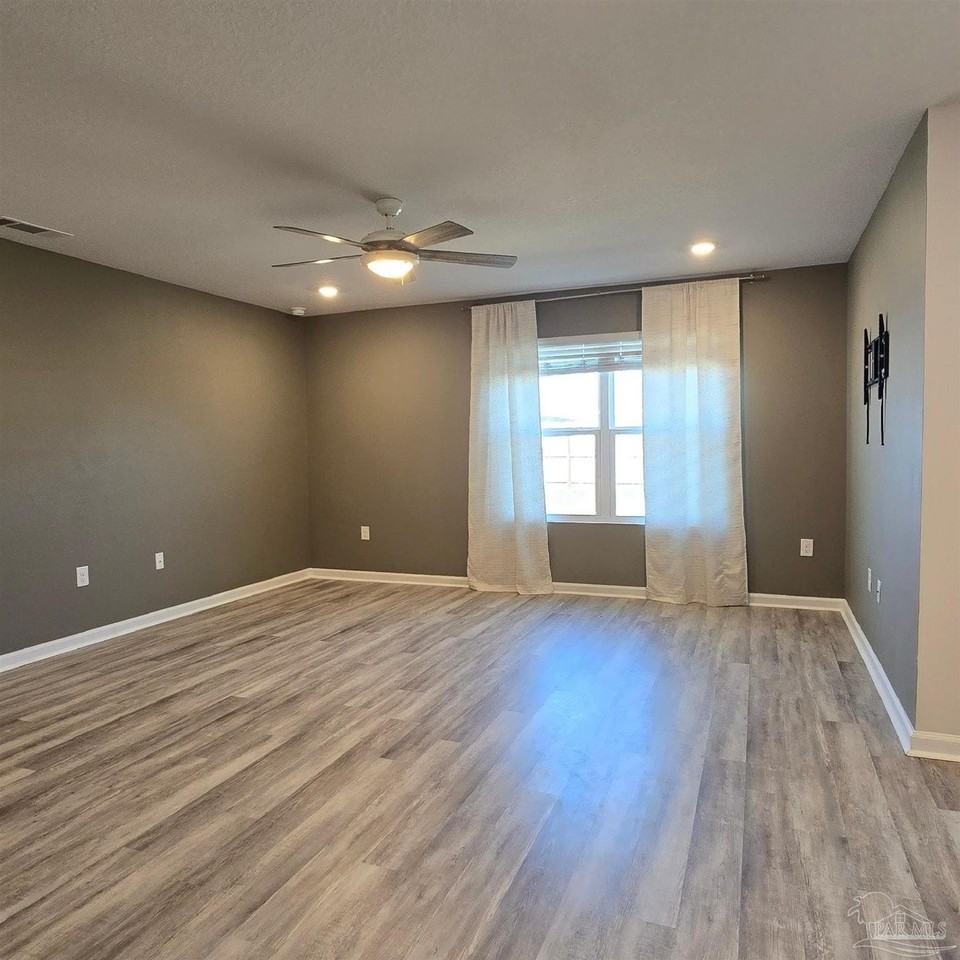 4384 White Cedar Ct - Photo 6 of 26