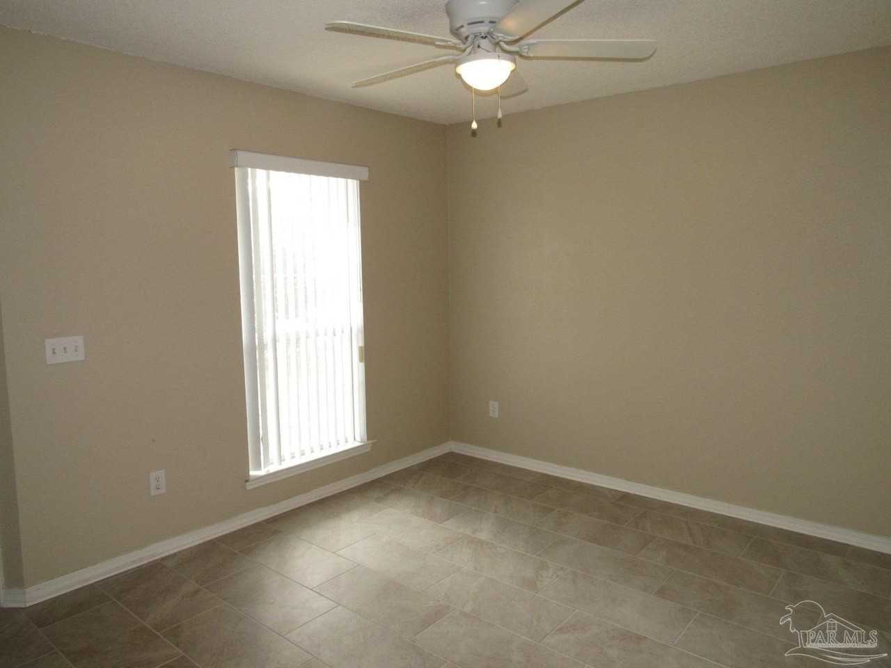 2018 Marquesas Ln - Photo 2 of 9