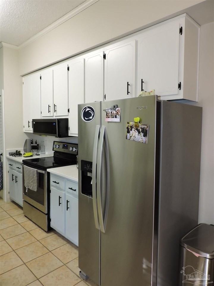 1704 E Lee St - Photo 3 of 7
