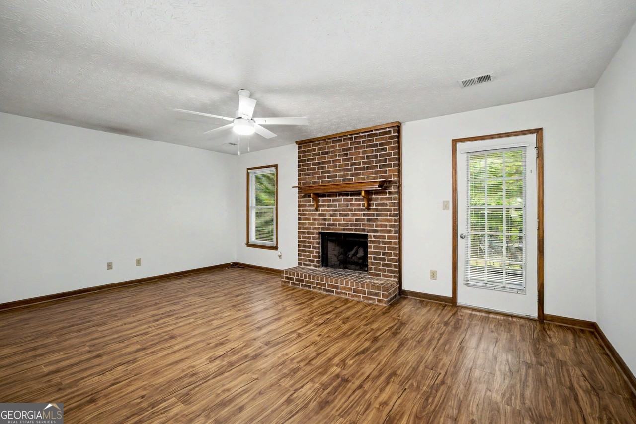 309 Deergrass Trl - Photo 3 of 19