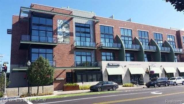 211 E 9 Mile Rd #215