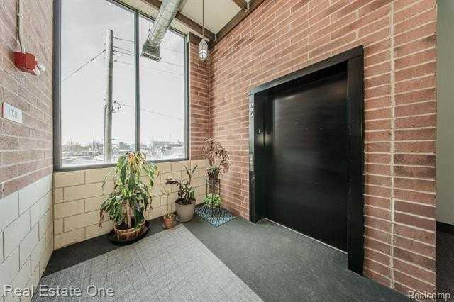 211 E 9 Mile Rd #215 - Photo 5 of 34