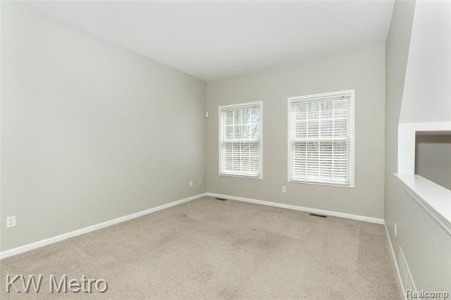 788 Eagle Dr - Photo 5 of 37